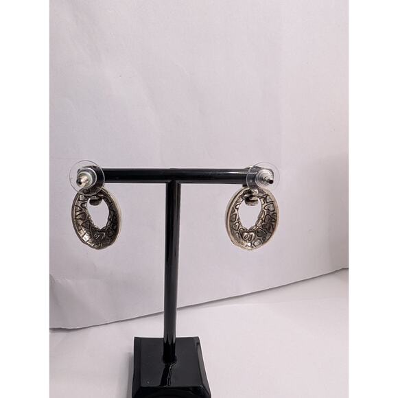 Brighton Oval Silver Tone Scroll Detail Post Earrings 1 Inch - Picture 2 of 5